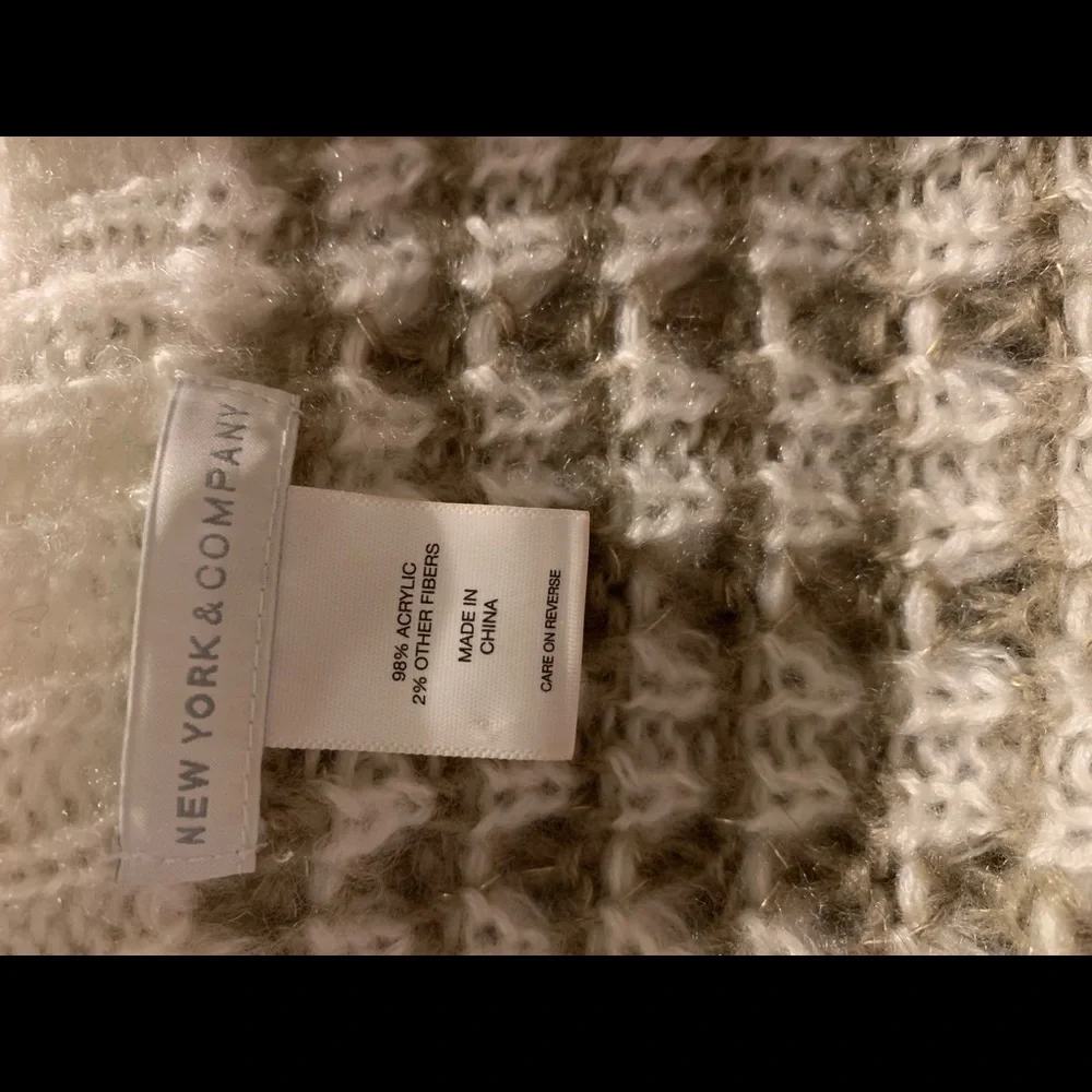 NY&Co. knit 2 tone circle scarf